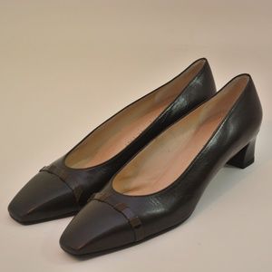 NEW VINTAGE AUTHENTIC Rene Mancini Brown Heels